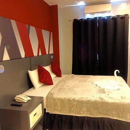 Wow Budget Hotel Cubao Quezon City Esterno foto