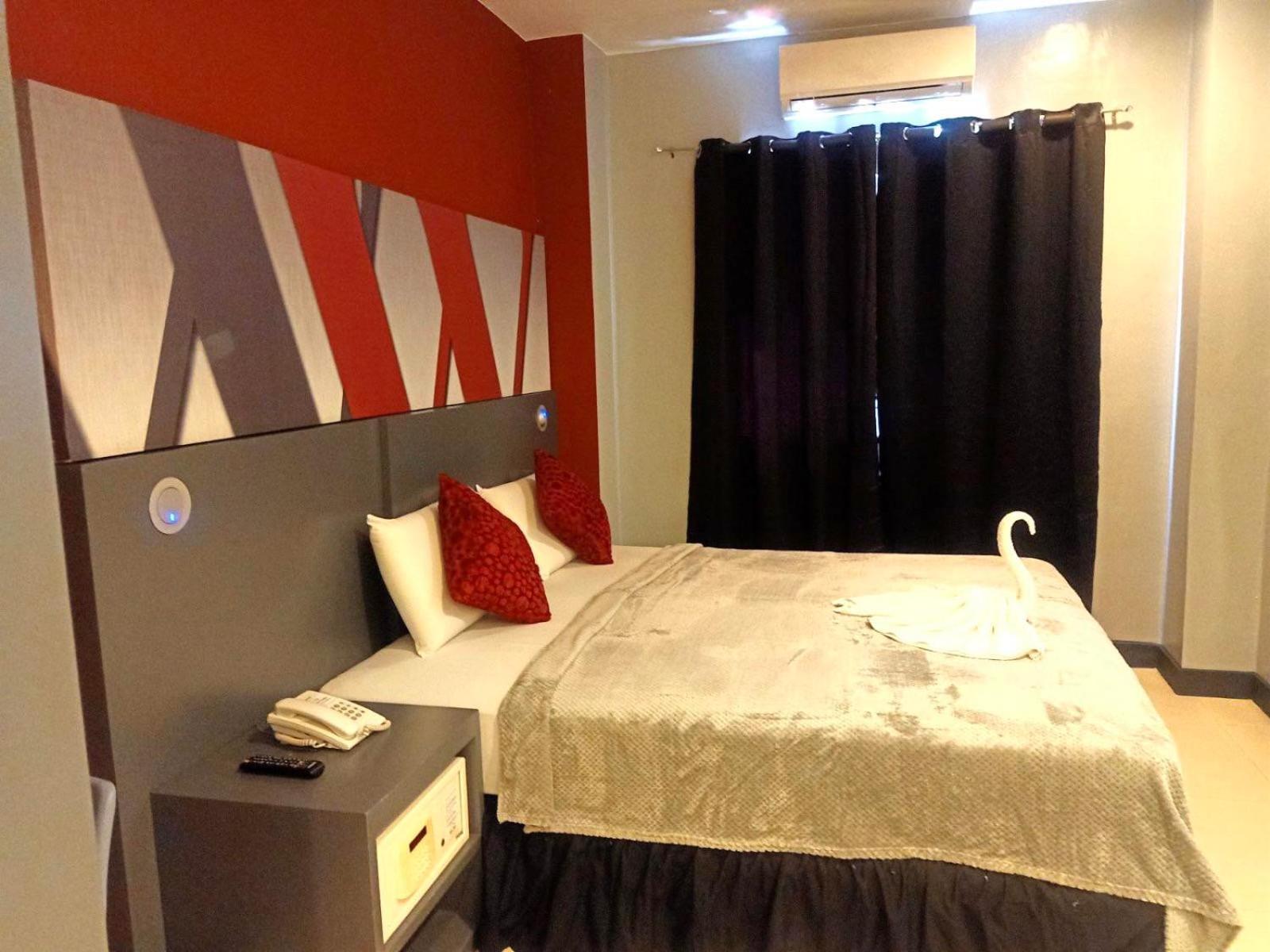 Wow Budget Hotel Cubao Quezon City Esterno foto