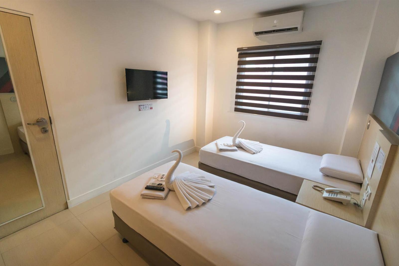 Wow Budget Hotel Cubao Quezon City Esterno foto