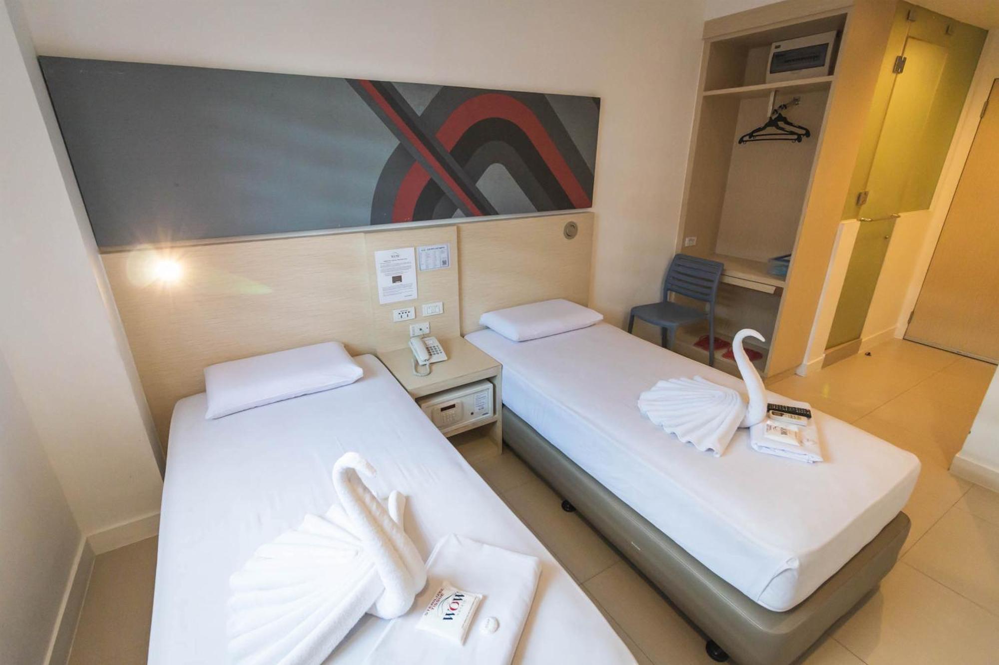 Wow Budget Hotel Cubao Quezon City Esterno foto